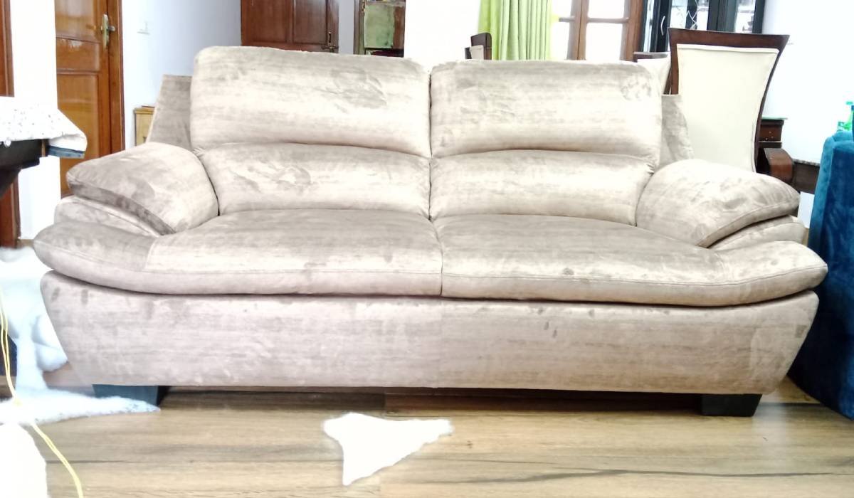 Kiyan Sofa Repair slider 1